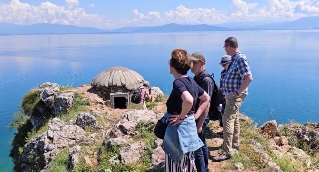 Pogradeci ka zgjatur sezonin turistik këtë vit, pasi ende vijojnë të jenë prezent turistët vendas e të huaj