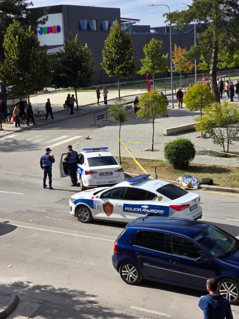 E rëndë në Korçë – Ndërron jetë një kalimtar në terminali