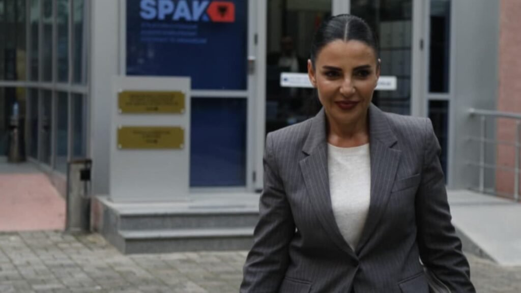 Ekskluzive/ Gjykata e Posaçme pezullon nga detyra zv.kryeministren Balluku, e ndalon të dalë jashtë vendit