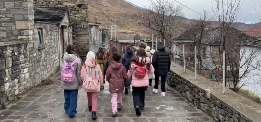 Kolendrat, tradita e vjetër që lajmëron ardhjen e Krishtlindjes