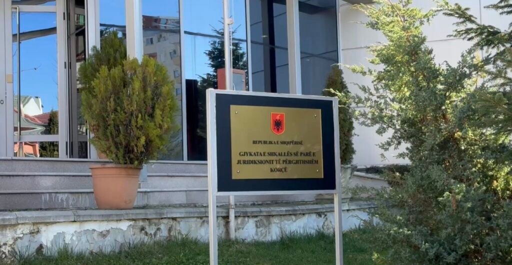 Bllokimi i rrugës Prrenjas–Librazhd shtyn seancat gjyqësore, avokatët: Dëm i madh për korçarët