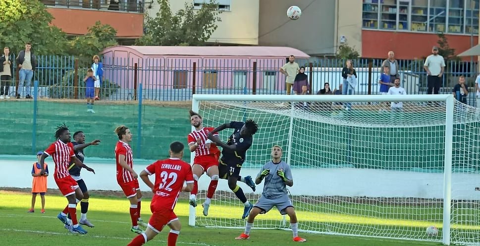 “Lufta për Superioren: Skënderbeu shpëton me penallti, Pogradeci dhe Laçi fitojnë lehtësisht”