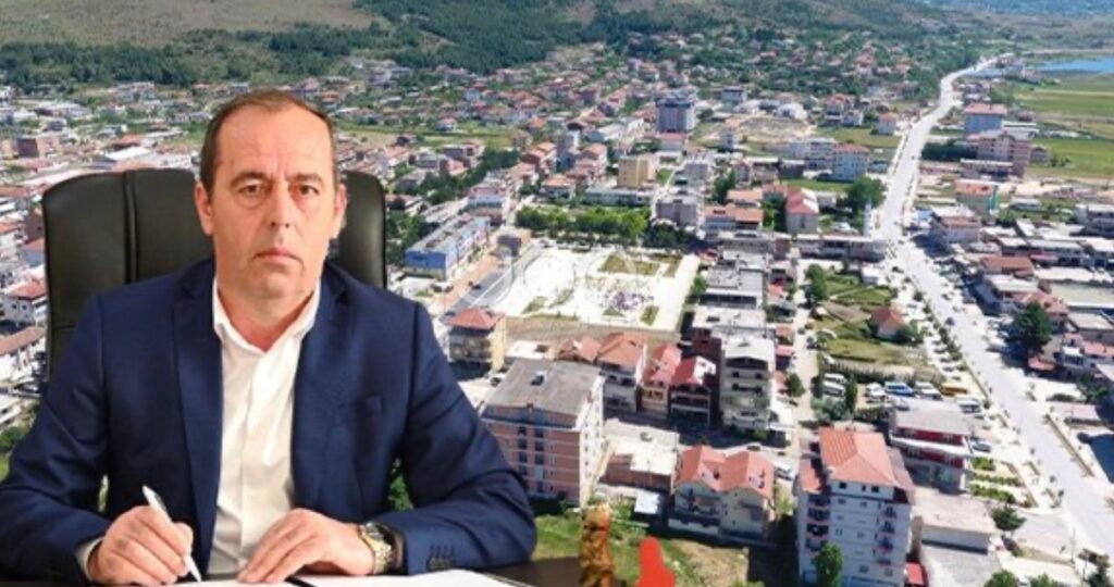 Nuri Belba lë qytetin e Prrenjasit në mëshirë të fatit, me rrugë të shkatërruara dhe…