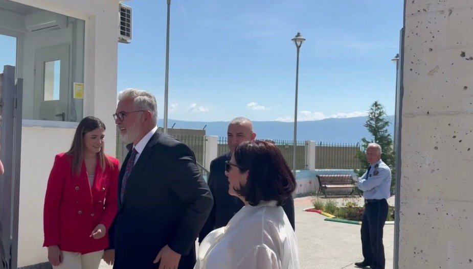 Gogu nga Pojska: Amnistia me fytyrë njerëzore, rikthehet mbikëqyrja elektronike