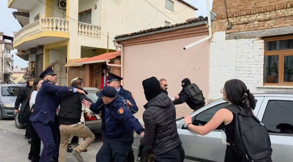 KORÇË/ 17 PERSONA TË PROCEDUAR PAS PROTESTËS, ASNJË I ARRESTUAR